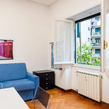 Joivy Sunny 3-bed Flat With Balconies *