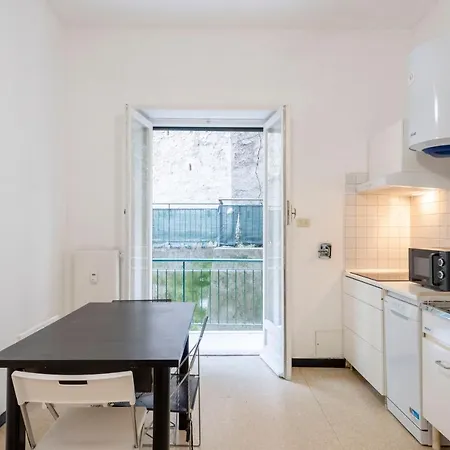 Joivy Sunny 3-bed Flat With Balconies Lejlighed *