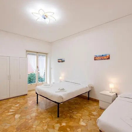 Joivy Sunny 3-bed Flat With Balconies * Genova