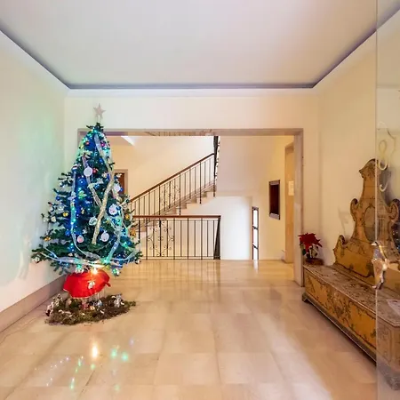 Joivy Sunny 3-bed Flat With Balconies Lejlighed *