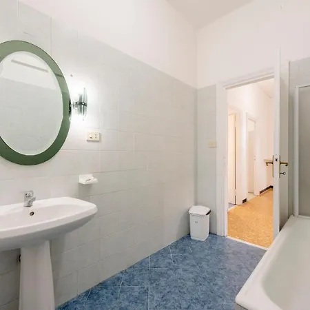 Joivy Sunny 3-bed Flat With Balconies * Genova