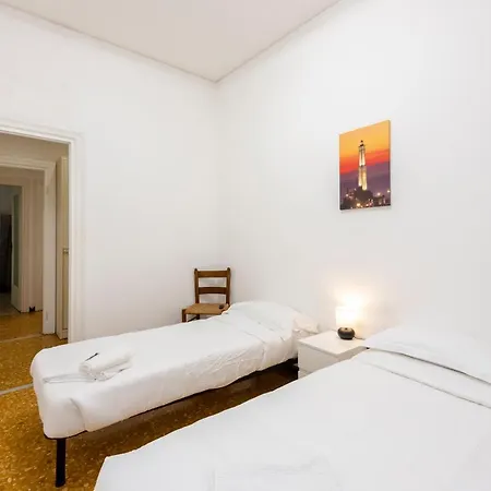 Joivy Sunny 3-bed Flat With Balconies Apartament Genua